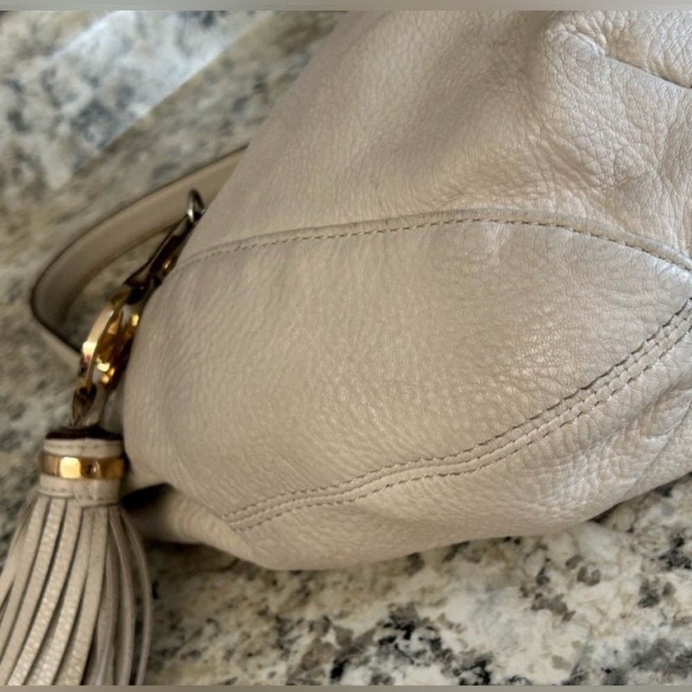 Michaels Kors Cream Pebbled Leather Hobo Slouch Satchel Tassel Purse Bag - Picture 9 of 16